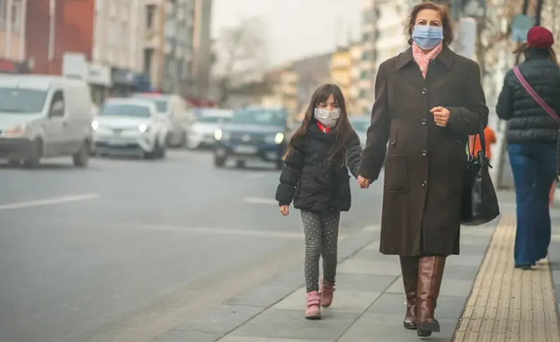 Hava Kirliliği, Kız Çocuklarda Erken Adet Görme Riskini Artırıyor